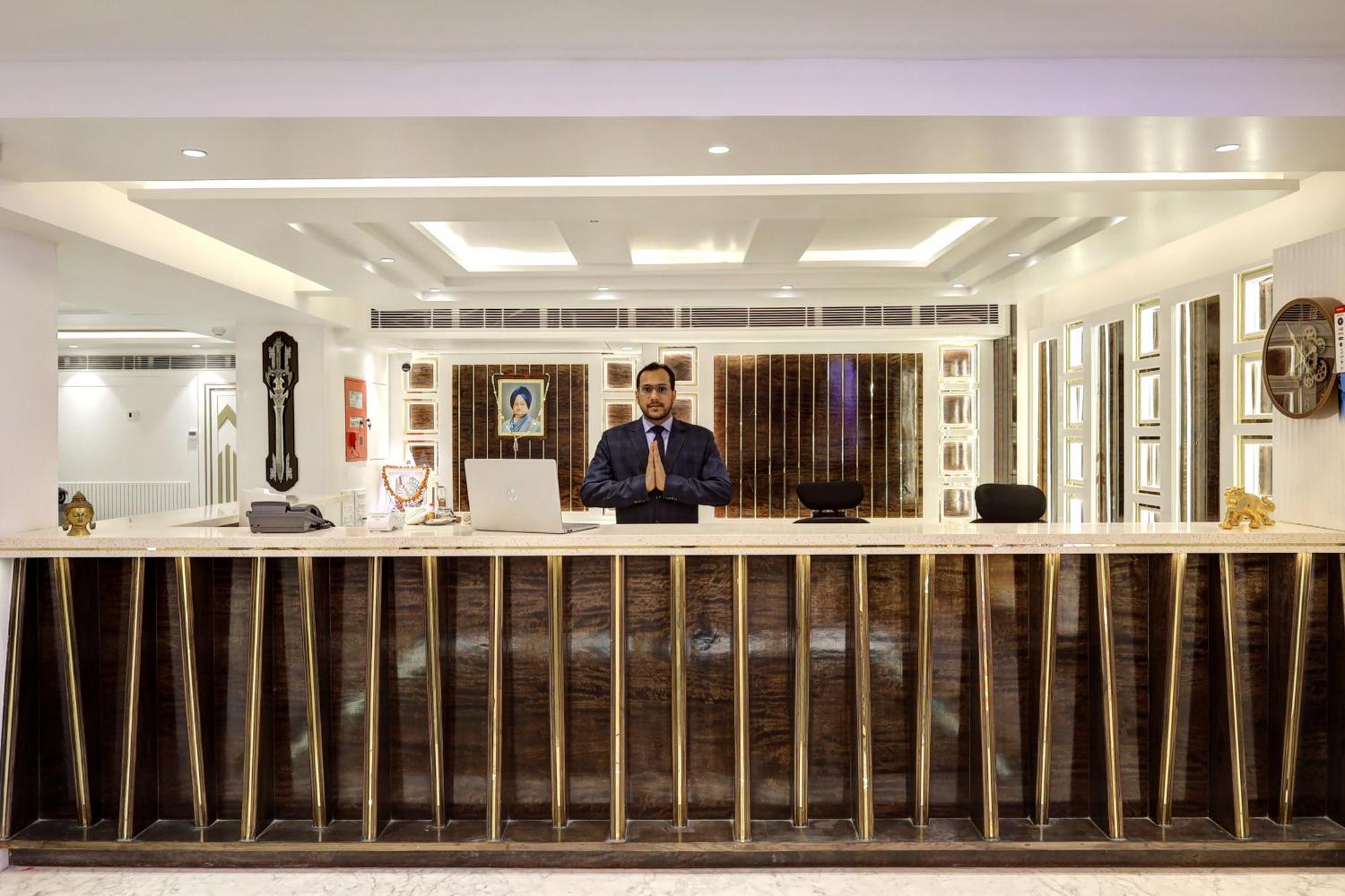 Hotel Namaste Hindustan Just A Minute Away From New Delhi Railway Station And Connaught Place Exterior photo