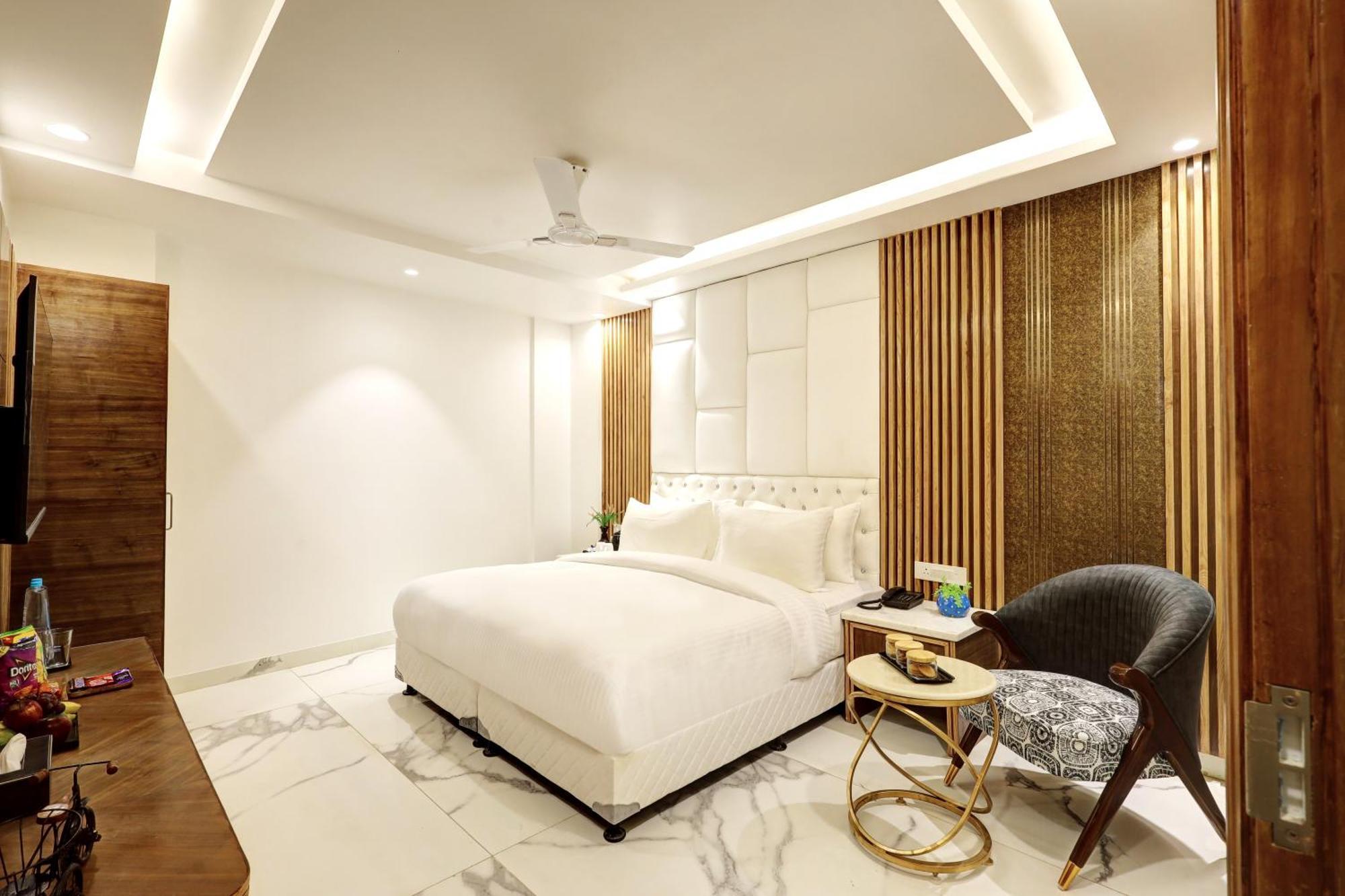 Hotel Namaste Hindustan Just A Minute Away From New Delhi Railway Station And Connaught Place Exterior photo